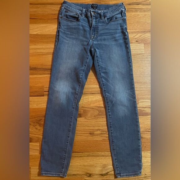 J crew 8” mid rise skinny jeans - Picture 2 of 9